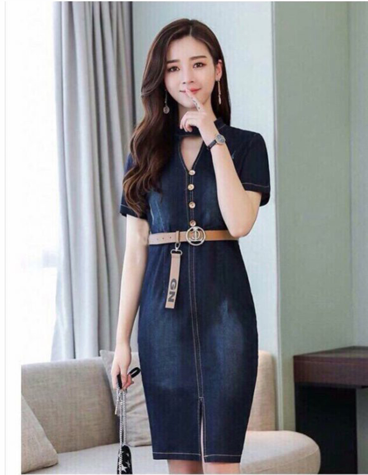 ĐẦM JEAN BODY KHOÉT CỔ ĐÍNH NÚT